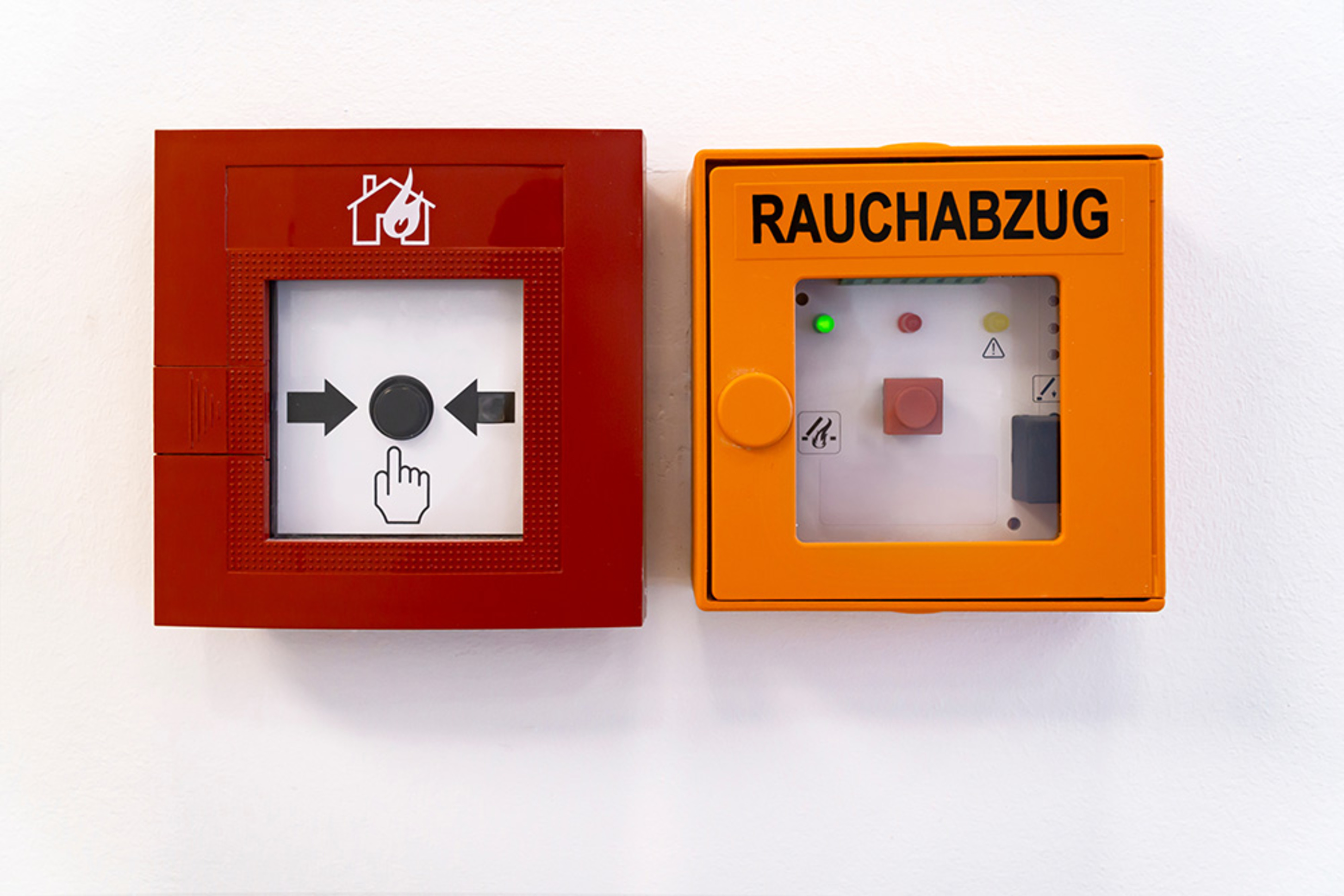 Rauchwärme&shy;abzug bei Elektro Moschcau Anlagenbau GmbH in Mühlhausen